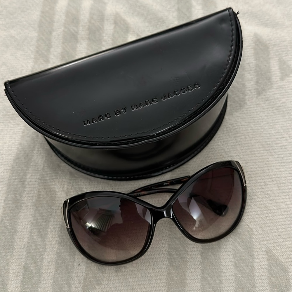 MARC by MARC JACOBS Sunglasses and Case